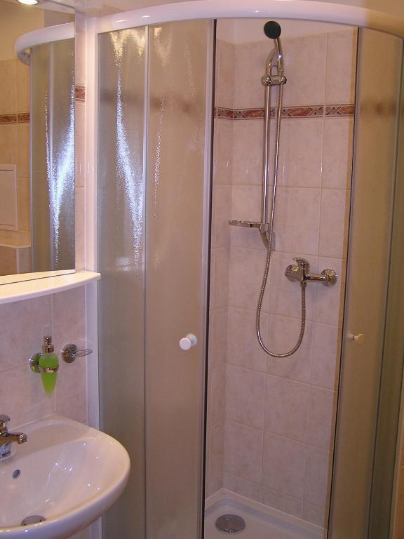 Gonda Apartments Hradec Králové Quarto foto